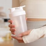 شيكر بروتين 400مل لون أبيض