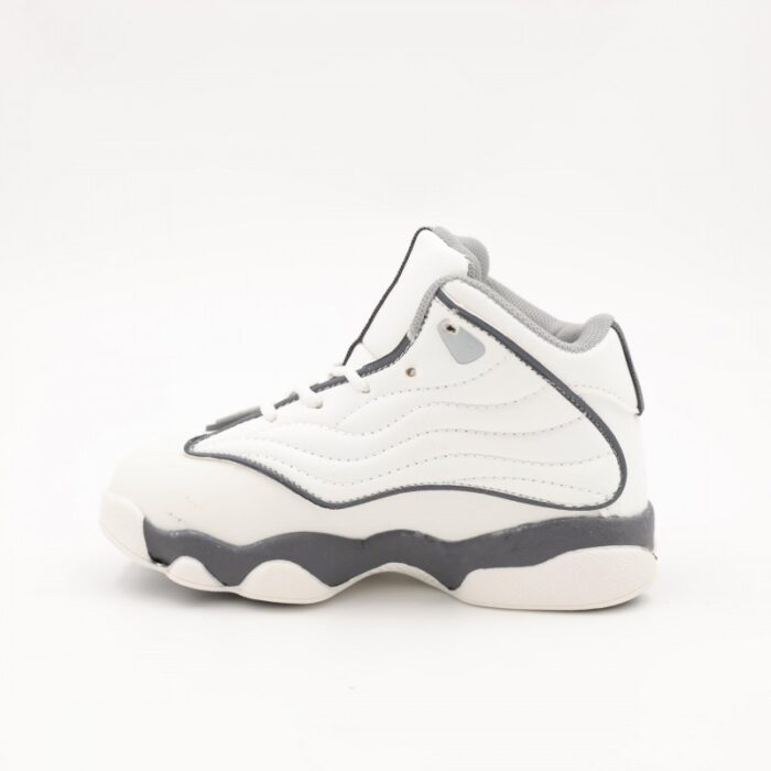 ⁦بوت رياضي ولادي للأطفال لون أبيض ورمادي⁩ - الصورة ⁦5⁩