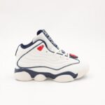 ⁦بوت رياضي ولادي للأطفال لون أبيض وكحلي⁩ - الصورة ⁦2⁩