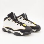 ⁦بوت رياضي ولادي للأطفال لون أسود وأبيض⁩ - الصورة ⁦4⁩