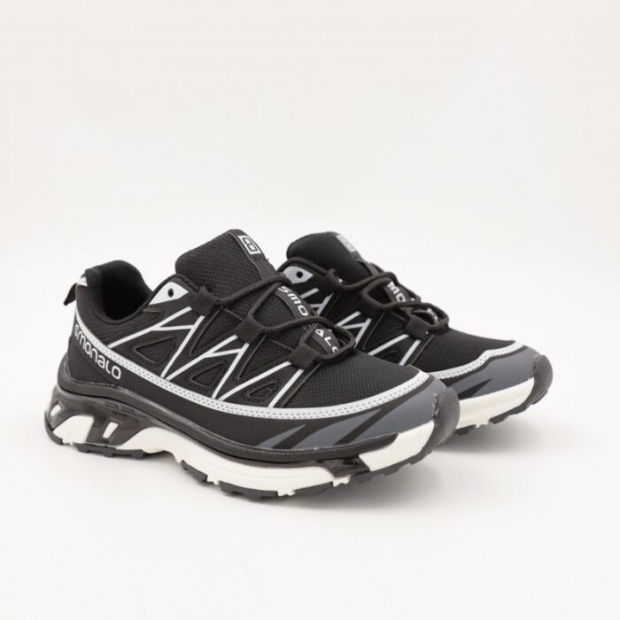 ⁦حذاء سبورت ولادي لون أسود ونعل أبيض⁩ - الصورة ⁦6⁩