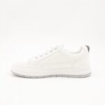 ⁦حذاء سبورت محير لون أبيض ورمادي⁩ - الصورة ⁦5⁩