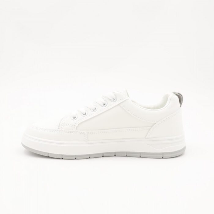 ⁦حذاء سبورت محير لون أبيض ورمادي⁩ - الصورة ⁦5⁩