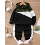 ⁦بيجامة ولادي مخططة لون زيتي و أبيض و أسود ربيعي⁩ - الصورة ⁦2⁩