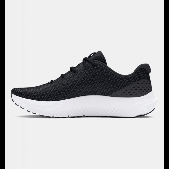⁦Under Under Women's UA Surge 4 Running Shoes- حذاء اندر ارمور سيرج 4 للنساء لون أسود⁩ - الصورة ⁦2⁩