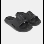 ⁦Under Under Men's UA Locker V Slides⁩ - الصورة ⁦4⁩