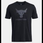⁦Under Armour Men's Project Rock Payoff Graphic Short Sleeve T-shirt⁩ - الصورة ⁦4⁩