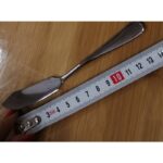 ⁦طقم 2 قطعة سكينة دهن للزبدة والشوكولاتة⁩ - الصورة ⁦2⁩