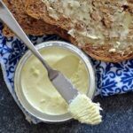 ⁦طقم 2 قطعة سكينة دهن للزبدة والشوكولاتة⁩ - الصورة ⁦3⁩