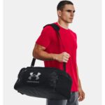 ⁦Under Armour Undeniable 5.0 Small Duffle Bag - حقيبة أندر آرمر يودينابل 5.0 سمول دافل لون أسود⁩ - الصورة ⁦7⁩