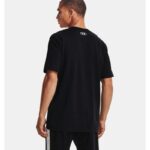 ⁦Under Armour Men's ABC Camo Boxed Logo Short Sleeve T-Shirt - تيشيرت أندر آرمر كامو بوكسد لوجو بأكمام قصيرة للرجال لون أسود⁩ - الصورة ⁦2⁩