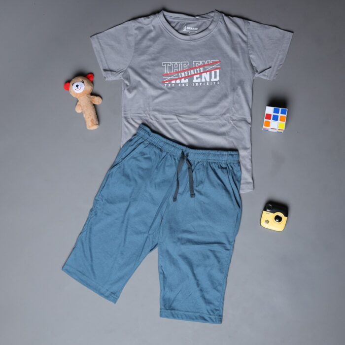 ⁦طقم قطعتين تيشيرت وشورت للأطفال لون رمادي وتركواز⁩ - الصورة ⁦2⁩