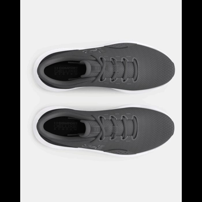 ⁦Under Under Men's UA Surge 4 Running Shoes- حذاء اندر ارمور سيرج 4 للرجال لون رمادي ونعل أبيض⁩ - الصورة ⁦3⁩