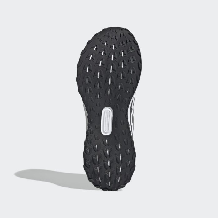 ⁦adidas Mens' ULTRARUN 5 TR Shoes - White- حذاء اديداس ألترا رن 5 تي ار للرجال لون أبيض⁩ - الصورة ⁦4⁩