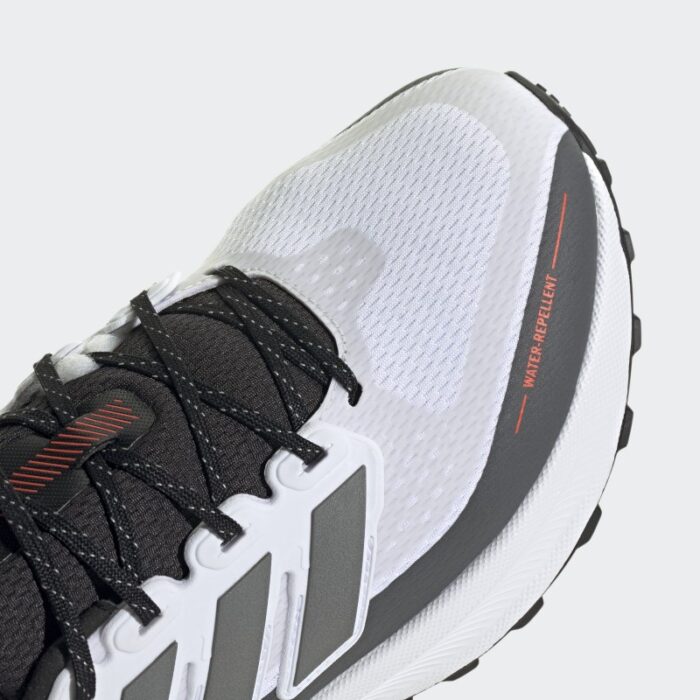 ⁦adidas Mens' ULTRARUN 5 TR Shoes - White- حذاء اديداس ألترا رن 5 تي ار للرجال لون أبيض⁩ - الصورة ⁦8⁩