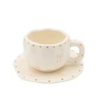 ⁦فنجان مع صحن لون أبيض بتصميم ببيونة⁩ - الصورة ⁦6⁩