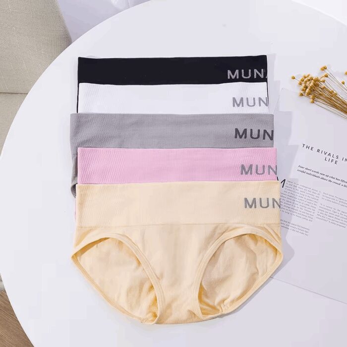 103381061_681352206ce38 طقم داخلي عدد 12 للنساء بألوان مختلفة - الصورة 1