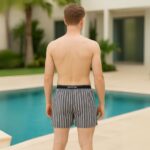 ⁦بوكسر بتصميم زر مخطط طولي للرجال لون رمادي⁩ - الصورة ⁦2⁩