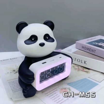 ساعة منبه للأطفال مع شاشة وسبيكر بتصميم دب باندا لون أسود