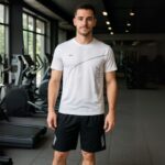 ⁦طقم قطعتين تيشيرت وشورت للرجال لون أبيض وأسود⁩ - الصورة ⁦4⁩