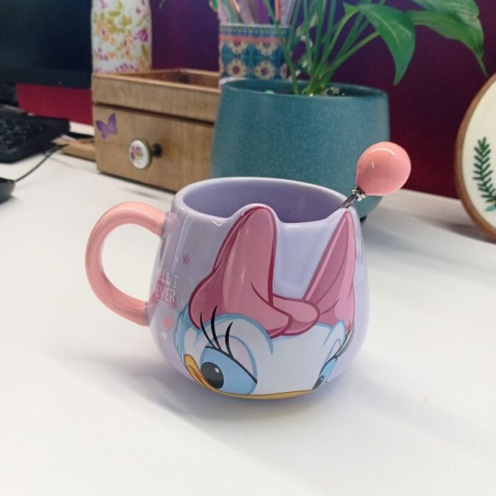 ⁦مج دزني بطوطة لون بنفسجي فاتح⁩ - الصورة ⁦3⁩