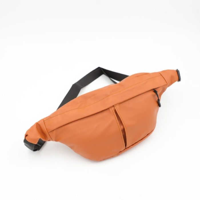 ⁦شنطة جلد كروس للرجال لون عسلي⁩ - الصورة ⁦3⁩