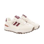 حذاء رياضي للنساء لون بيج وأحمر