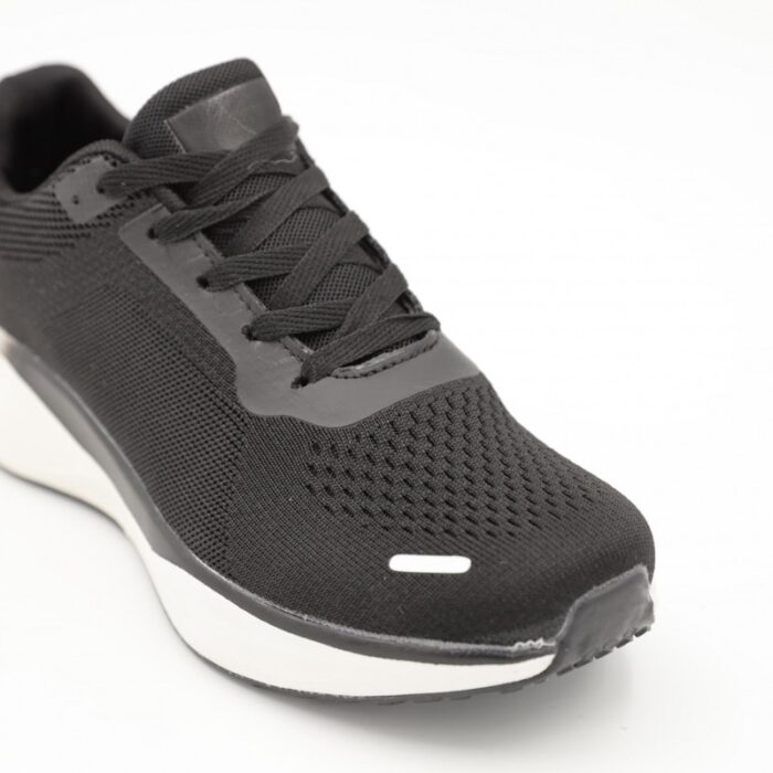 ⁦حذاء سبورت مريح و انيق و عملي سهل الارتداء للصبايا⁩ - الصورة ⁦7⁩