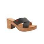 ⁦بابوج أنيق مع كعب متوسط ونقشة خشبية على النعل يناسب الإطلالات الصيفية الكاجوال والأنيقة⁩ - الصورة ⁦2⁩