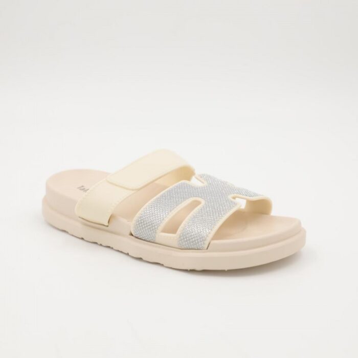 103381943_683354fc9a810 بابوج بناتي محير مريح و عملي - الصورة 1