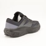 ⁦حذاء سبورت لون أسود عملي ومريح⁩ - الصورة ⁦3⁩