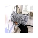 ⁦شنطة كروس نسائية صغيرة مصنوعة من حجر الراين اللامع مع سلسة كتف أنيقة⁩ - الصورة ⁦3⁩