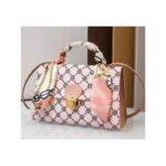 ⁦شنطة صغيرة مربعة أنيقة مع وشاح ملون للفتيات والصبايا- جلد - ارتفاع 12 سم وعرض 18 سم - لون زهري فاتح⁩ - الصورة ⁦2⁩