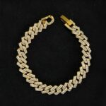 ⁦إسوارة فاخرة للنساء - بلون الذهب الوردي Rose Gold - مع سترس لامع⁩ - الصورة ⁦2⁩