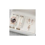 ⁦بكج 4 قطع مكوّن من ساعة نسائية فاخرة مع سنسال وحلق وإسوارة - مصنوعة من اللؤلؤ وحجر الراين الأنيق - لون أبيض⁩ - الصورة ⁦5⁩