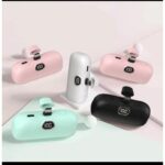 ⁦باور بانك تايب سي Type C مع شاشة LCD -  محمول صغير وعصري  - سعة 5000 ميلي أمبير- يتوافق مع الايفون والاندرويد والايباد⁩ - الصورة ⁦2⁩