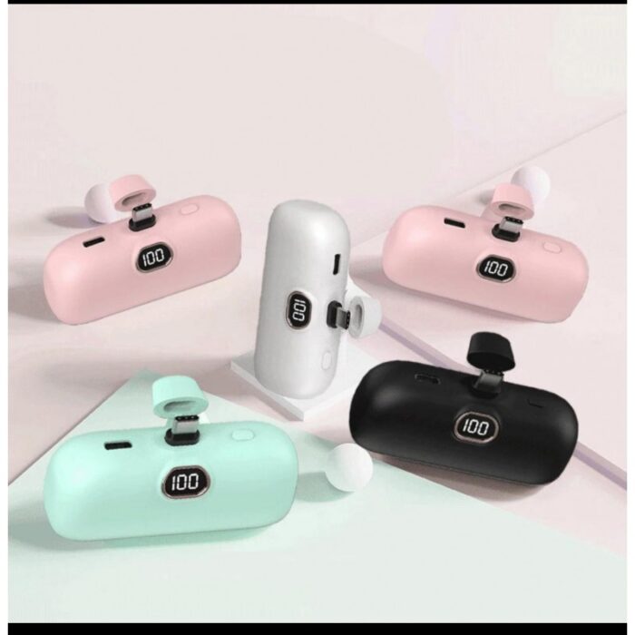 ⁦باور بانك تايب سي Type C مع شاشة LCD -  محمول صغير وعصري  - سعة 5000 ميلي أمبير- يتوافق مع الايفون والاندرويد والايباد⁩ - الصورة ⁦2⁩