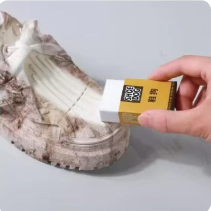 ⁦ممحاة الأحذية السحرية تنظف الأحذية من الاوساخ والبقع دون الحاجة الى الماء⁩ - الصورة ⁦2⁩