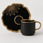 طقم فناجين قهوة للضيافة 6 قطع مع صحن كبير لون أسود وذهبي