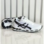 ⁦حذاء رياضي للرجال لون أبيض ونعل أبيض⁩ - الصورة ⁦5⁩