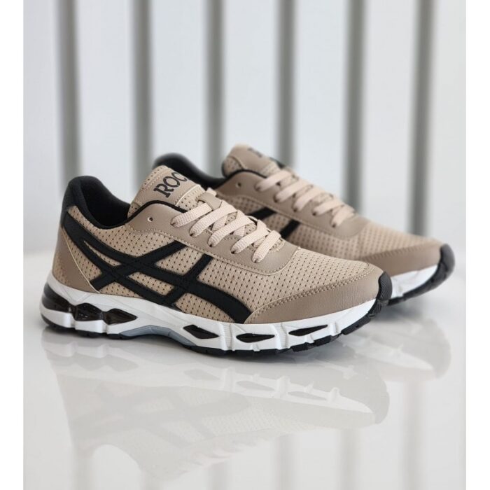 ⁦حذاء رياضي للرجال لون بيج ونعل أبيض⁩ - الصورة ⁦5⁩