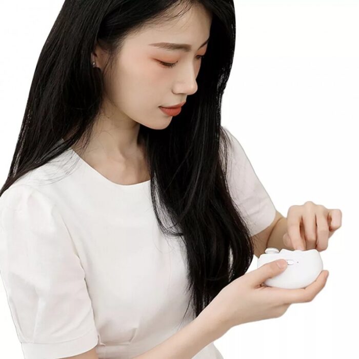 ⁦مقص أظافر كهربائي 2 في 1 مع مبرد لون زهري⁩ - الصورة ⁦5⁩