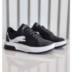 حذاء رياضي للرجال لون أسود