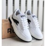 حذاء رياضي للرجال لون أبيض