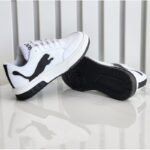 ⁦حذاء رياضي للرجال لون أبيض⁩ - الصورة ⁦3⁩