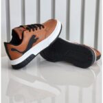 ⁦حذاء رياضي للرجال لون عسلي⁩ - الصورة ⁦4⁩