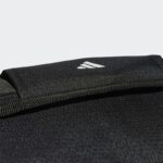 ⁦adidas Essentials 3-Stripes Duffel Bag Medium - Black⁩ - الصورة ⁦5⁩