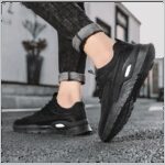 حذاء فاشن سبورت للرجال لون أسود