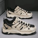 حذاء فاشن سبورت برباط للرجال لون أسود وبيج