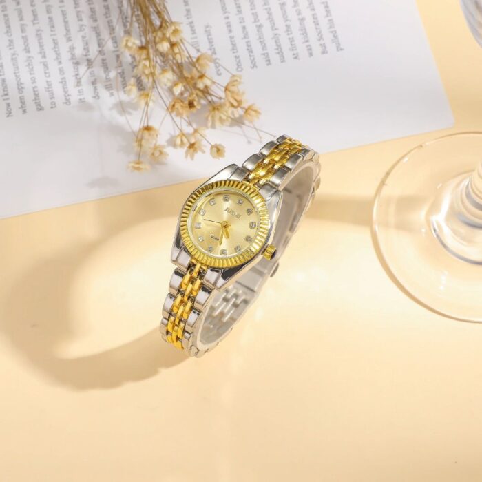 ⁦ساعة يد كوارتز فاخرة للنساء- بسوار رفيع أنيق دائري كوارتز فاخرة من الستانلس ستيل⁩ - الصورة ⁦3⁩